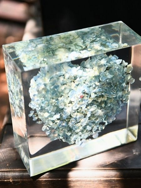 khối hoa cưới hình vuông