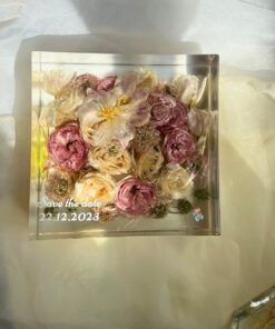 khối hoa cưới hình vuông size L - hồng ohara, hồng trắng, tulip hồng, thúy châu, scabiosa