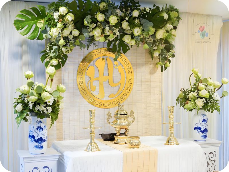 Mẫu 3 Trang Trí Bàn Gia Tiên Đám Hỏi Với Phong Cách Mộc Mạc Thiên Nhiên