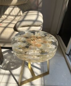 Bàn hoa cưới lan hồ điệp, hồng ohara trắng, rền trắng - bàn tròn đường kính 40cm