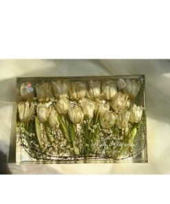 Khối hoa cưới chữ nhật size M - khu vườn tulip trắng
