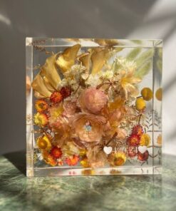 khối hoa cưới hình vuông