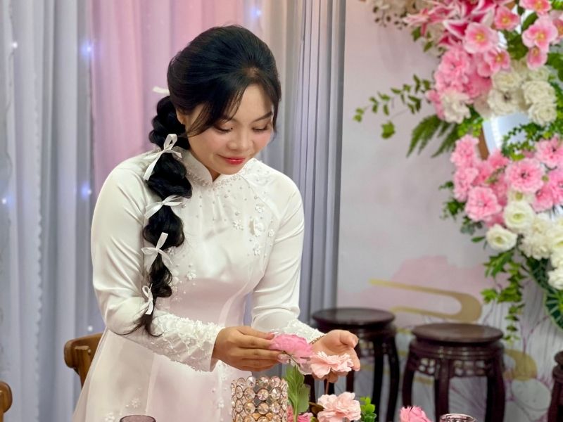 Áo dài hiện đại
