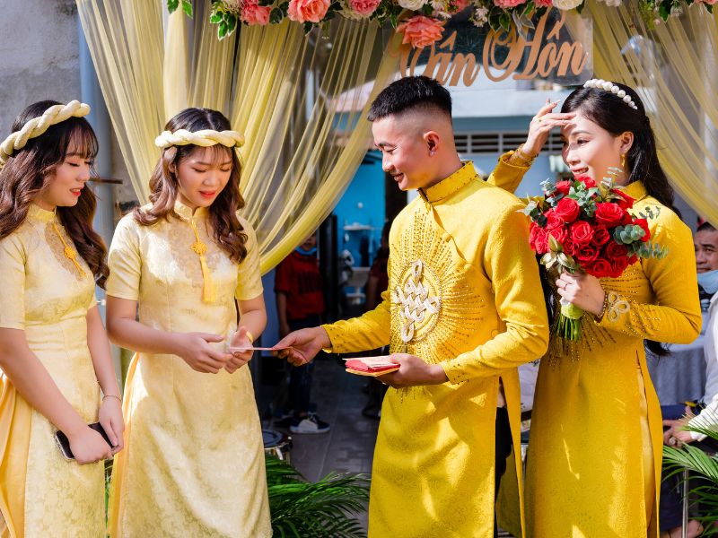 Sự khác biệt của phong tục cưới truyền thống và hiện đại