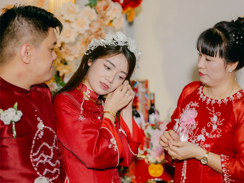 Lời Khuyên Cho Cô Dâu và Chú Rể