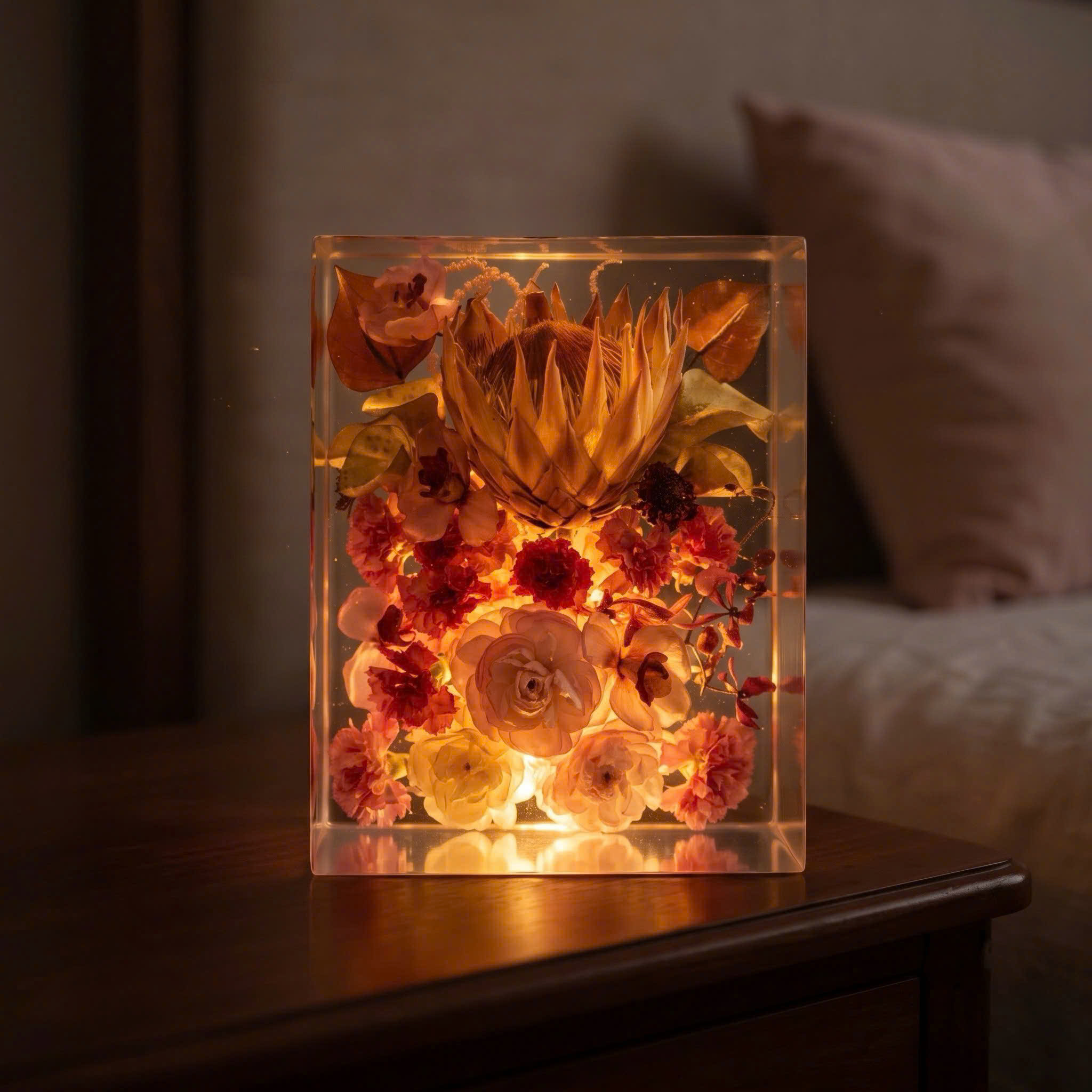 Khối Đèn Hoa Cưới Resin: Nơi Ánh Sáng Kể Câu Chuyện Về Sự Che Chở